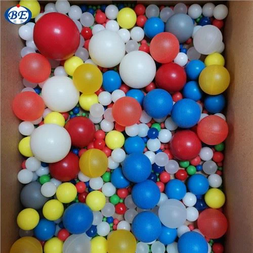 Plastična lopta u boji